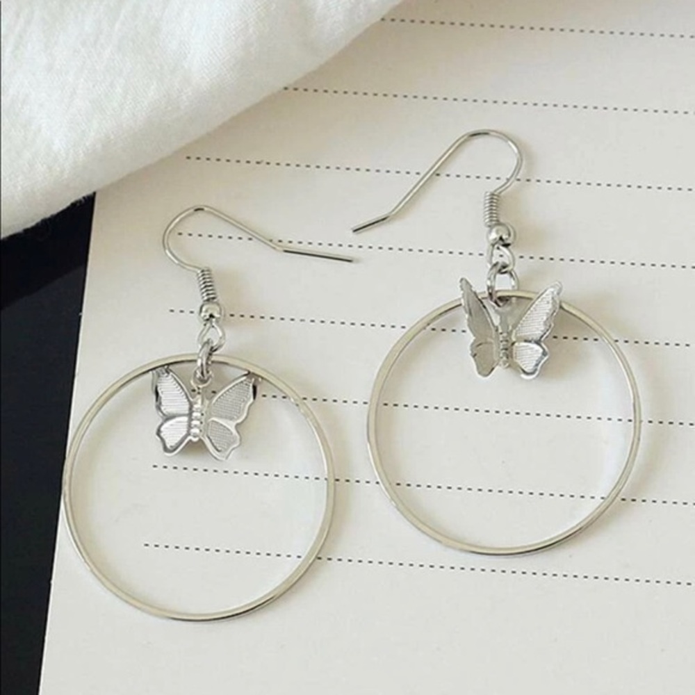 3/$30 🤍 Butterfly Hoop Earrings